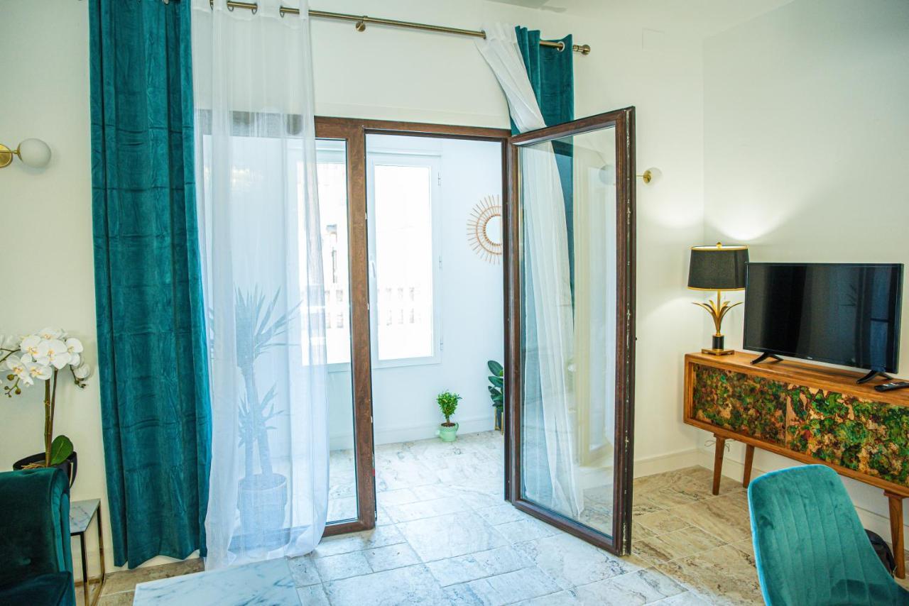 Laura Apartment Puerto Валенсия Экстерьер фото